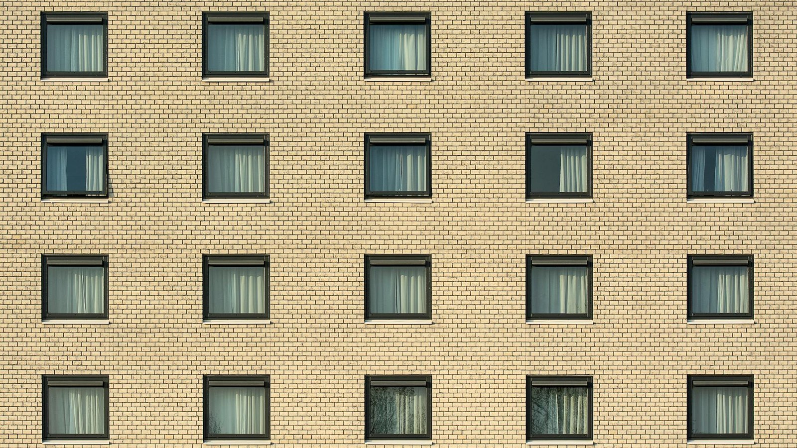 Fenster & Türen: 20–30 % sparen — mit dem richtigen Bestell-Timing Fenster & Türen: 20–30 % sparen — mit dem richtigen Bestell-Timing