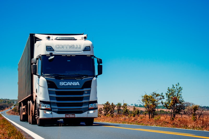 Transport & Logistik: 5–12 % weniger Frachtkosten durch klügere Ausschreibung